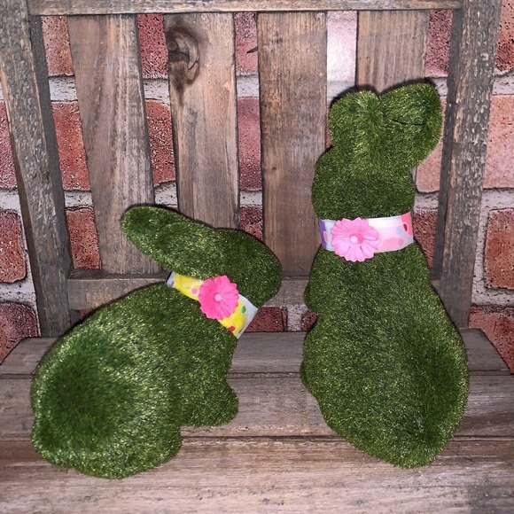 Moss Bunnies tiered tray spring Easter farmhouse decor - Picture 5 of 5